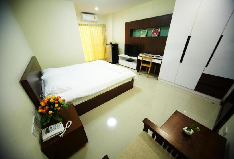 اتاق استاندارد با بالکن, Central Place Serviced Apartment 1