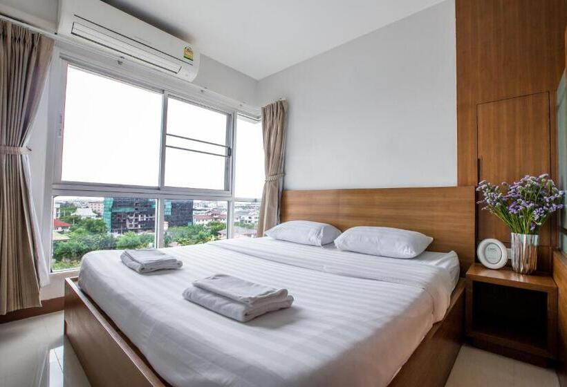 سوئیت با بالکن, Central Place Serviced Apartment 1