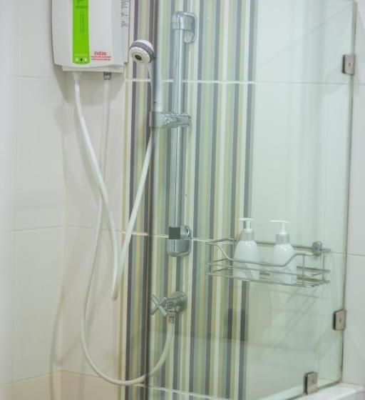 سوئیت با بالکن, Central Place Serviced Apartment 1