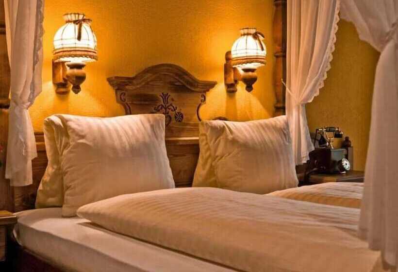 اتاق استاندارد با بالکن, Astoria