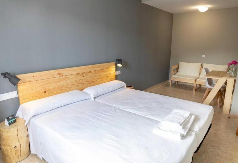 Четырехместный Номер Стандарт, Alda Estella Hostel