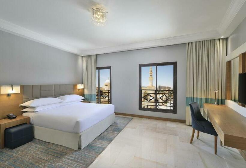 اتاق لوکس با تخت بزرگ, Four Points By Sheraton Makkah Al Naseem