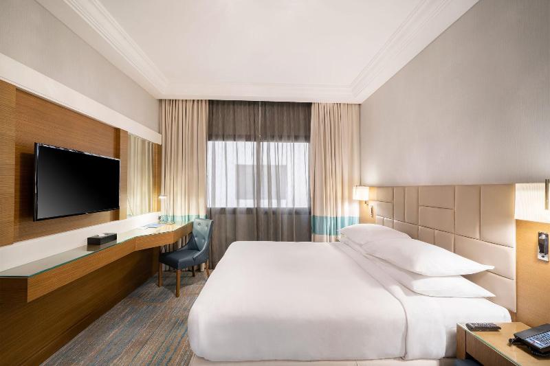 اتاق لوکس با تخت بزرگ, Four Points By Sheraton Makkah Al Naseem