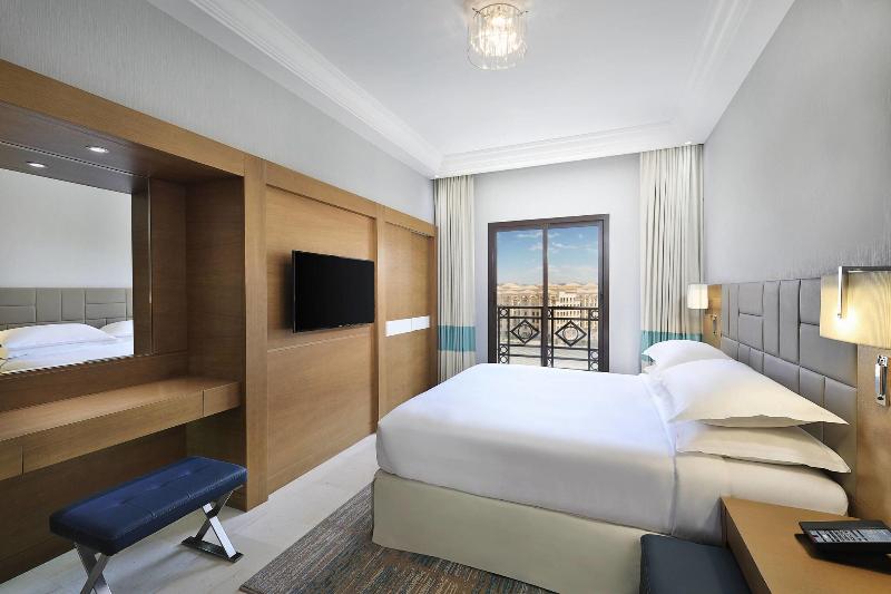 اتاق لوکس با تخت بزرگ, Four Points By Sheraton Makkah Al Naseem