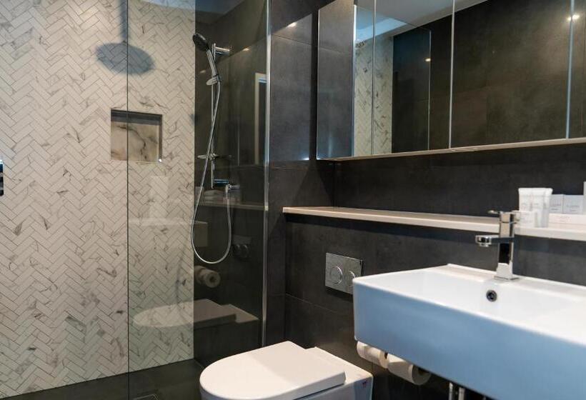 Номер Премиум, Holiday Inn & Suites   Parramatta Marsden Street, An Ihg