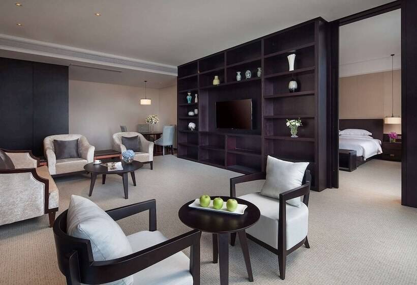 Люкс Семейный 2 Спальни, Ramada By Wyndham Taizhou