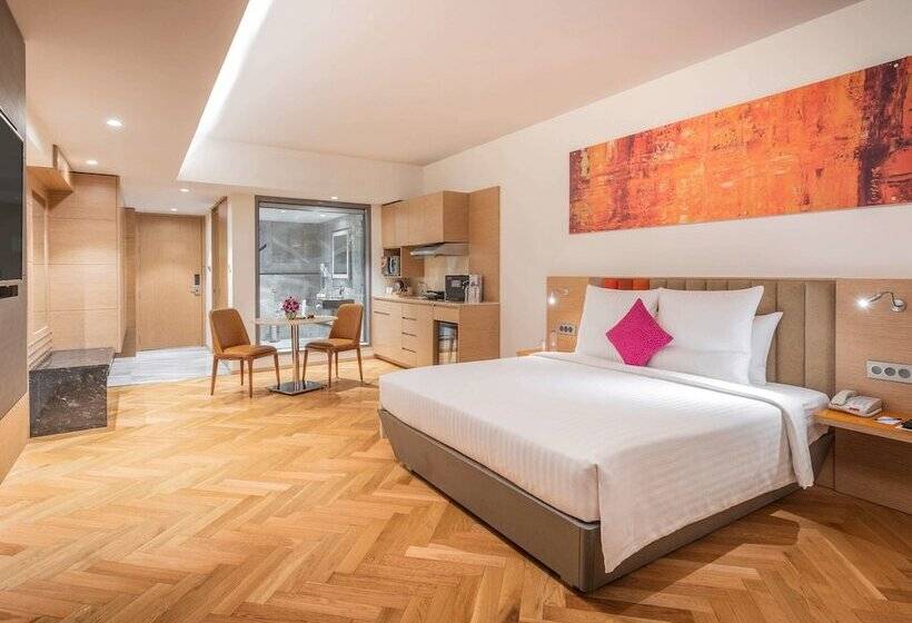 Студия Премиум, Novotel Vijayawada Varun