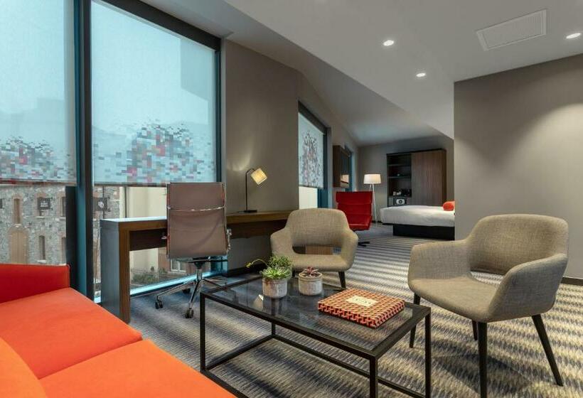 펜트하우스 스위트, Aloft Dublin City
