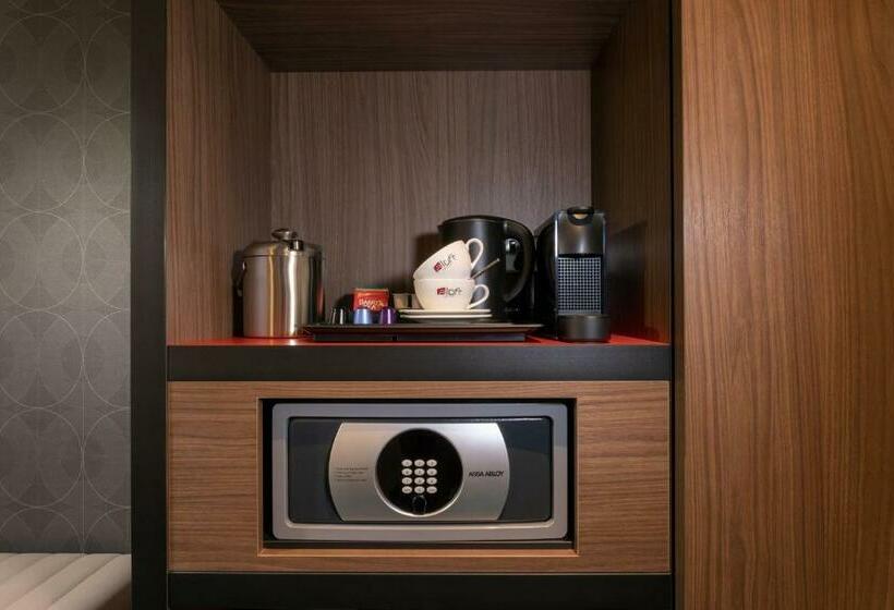 스탠다드 스튜디오 킹침대, Aloft Dublin City