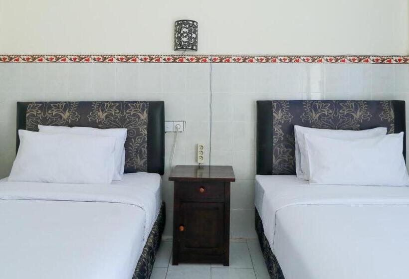 Номер Superior, City Garden Bali Dwipa Hotel, Kuta
