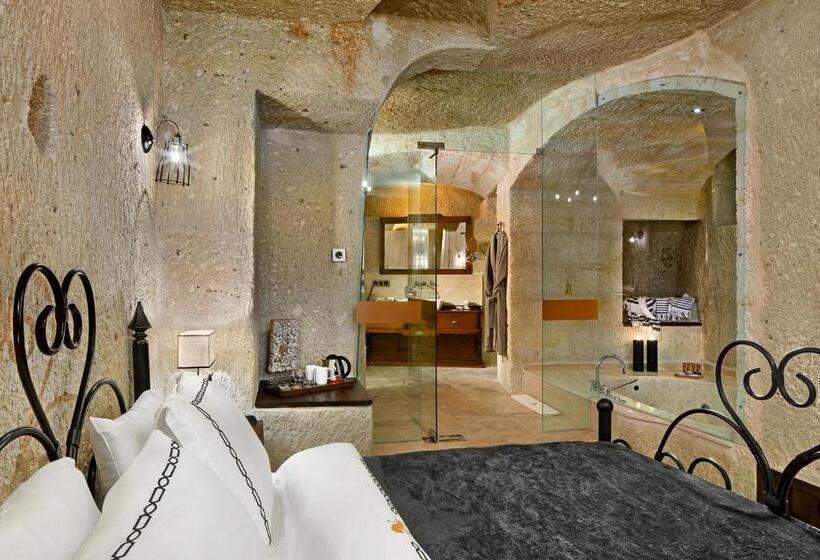 Люкс Повышенной Комфортности, Seraphim Cave Suites & Spa
