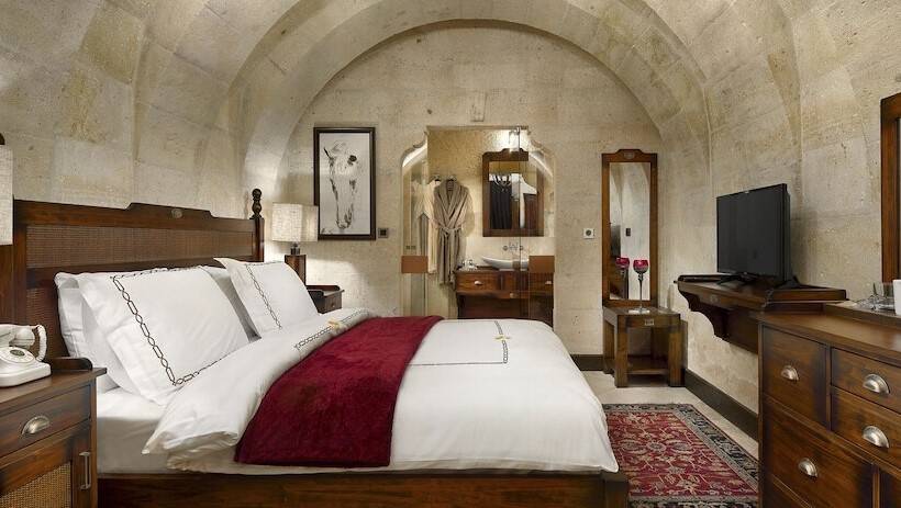 Номер Deluxe, Seraphim Cave Suites & Spa