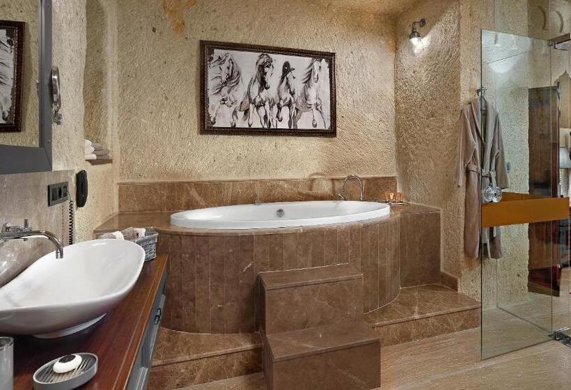 Люкс Повышенной Комфортности, Seraphim Cave Suites & Spa