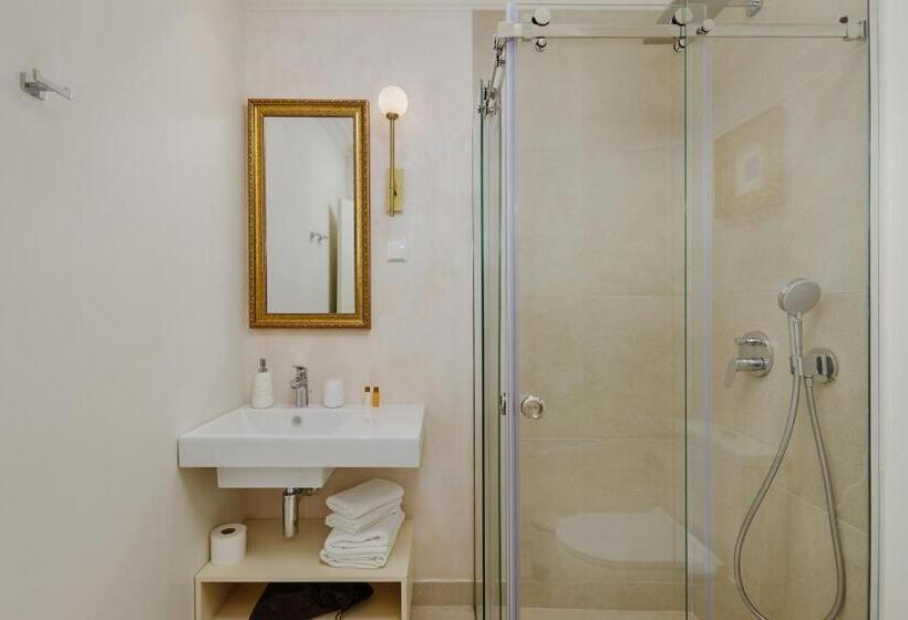اتاق لوکس با چشم‌انداز دریا, Vila Perast Boutique