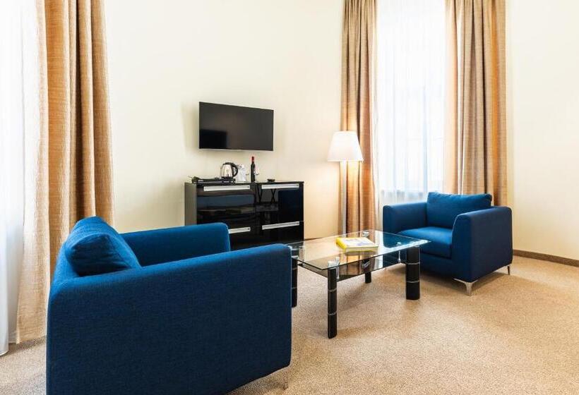 주니어 스위트, Hilight Suites