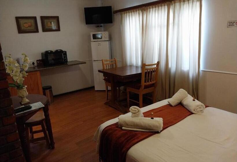 Номер Комфорт, Lily Guesthouse