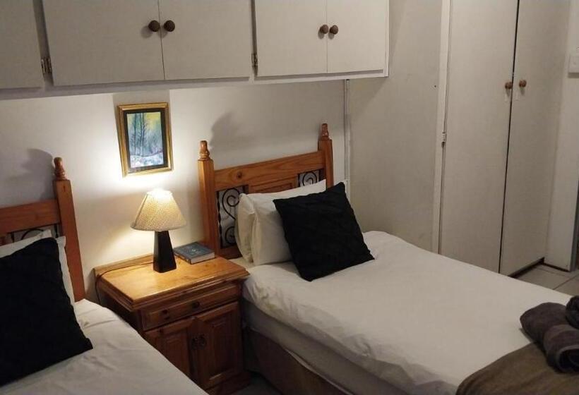 Номер Стандарт, Lily Guesthouse