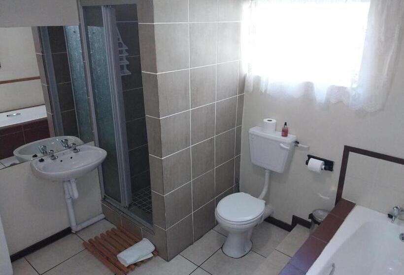 Номер Deluxe, Lily Guesthouse