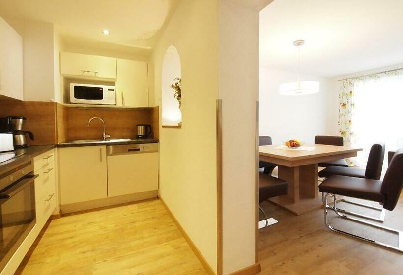 발코니가 있는 2 베드룸 아파트, Alpenapartments Unterschlag