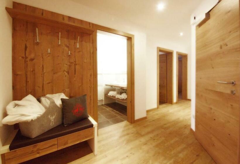 발코니가 있는 2 베드룸 아파트, Alpenapartments Unterschlag