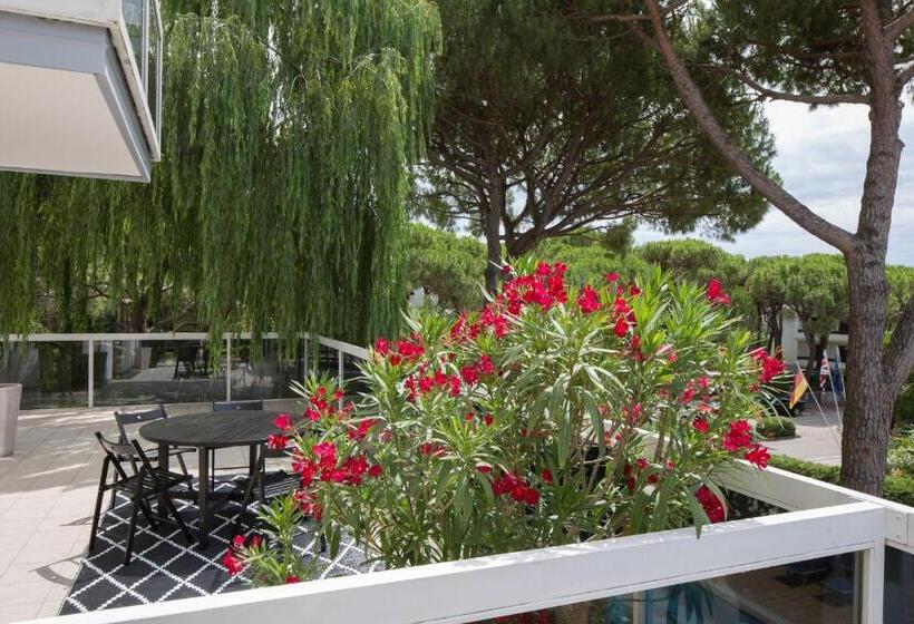 آپارتمان 1 خوابه با تراس, Harvey Suites Hotel & Residence