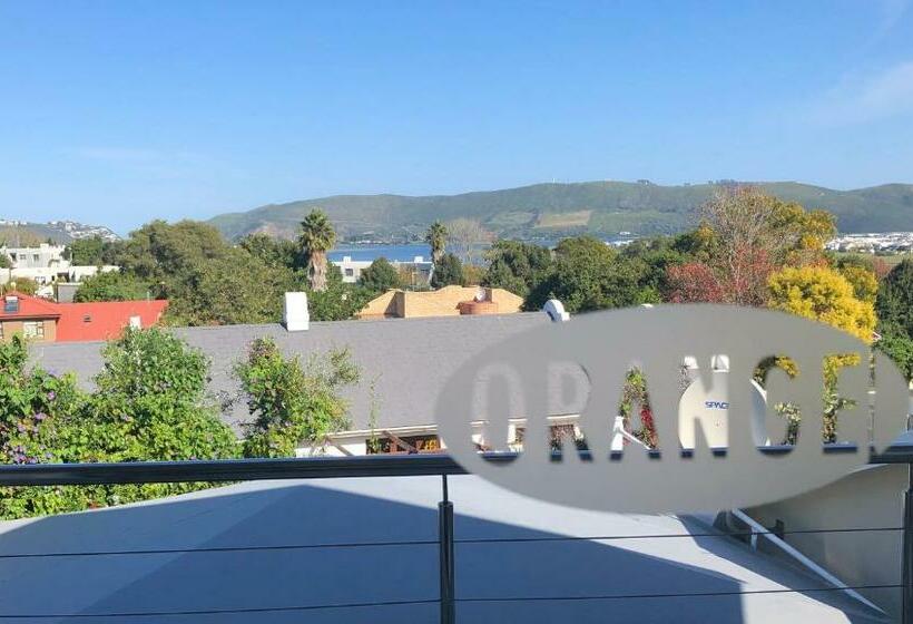 سوییت, Orange Inn Knysna