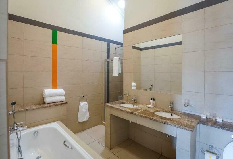 سوییت, Orange Inn Knysna