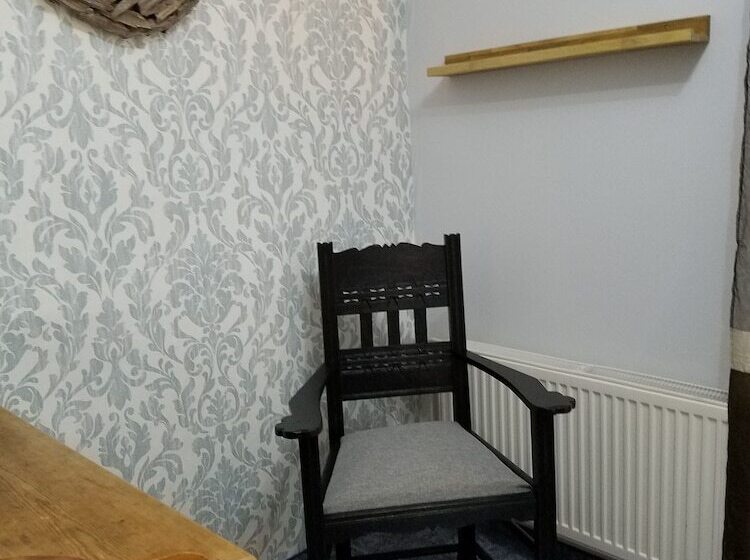 Quarto Estandar Individual, Zur Luppbode