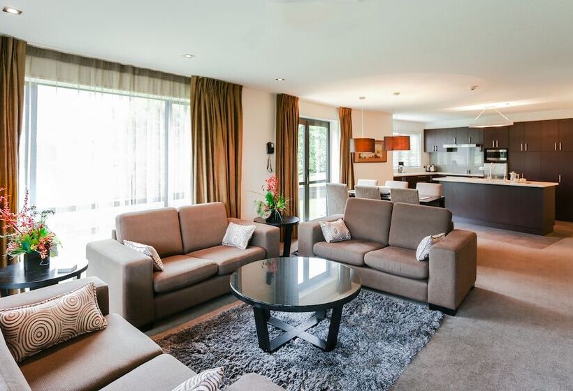 Апартаменты 3 Спальни, Village Lake Apartments