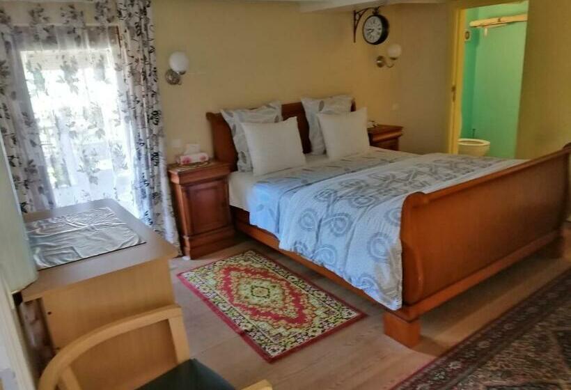 Номер Стандарт, Johan's Lodge