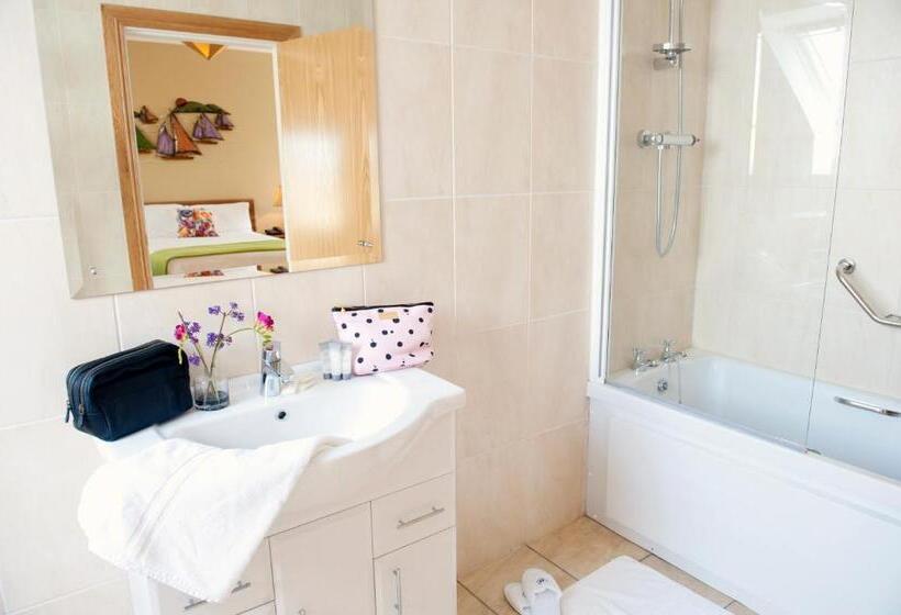 Семейный Номер, Kinvara Guesthouse