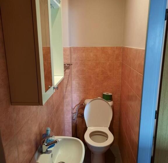 Chambre Triple Standard, Penzion Avena