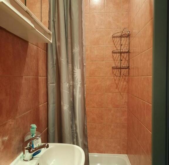 Chambre Quadruple Standard, Penzion Avena