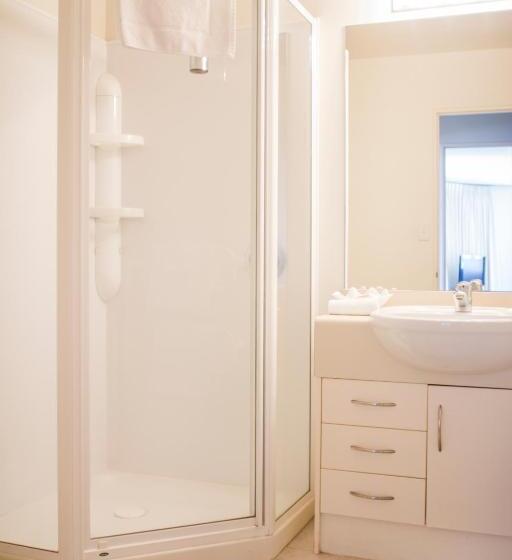 Студио Executive, Oceanside Resort & Twin Towers