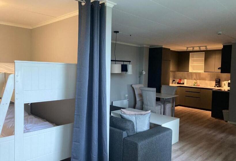 Апартаменты 2 Спальни, Parken Terrasse Apartment