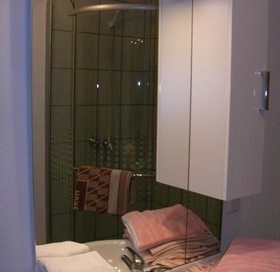 آپارتمان 3 خوابه, Pension Waldesruh
