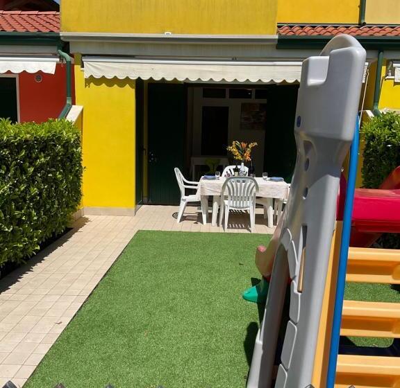 سوئیت جونیور با چشم‌انداز باغ, Apartments Villaggio Dei Fiori Extra Luxury 4 Stars   Great Family Resort   Petz Friendly   With Hyp