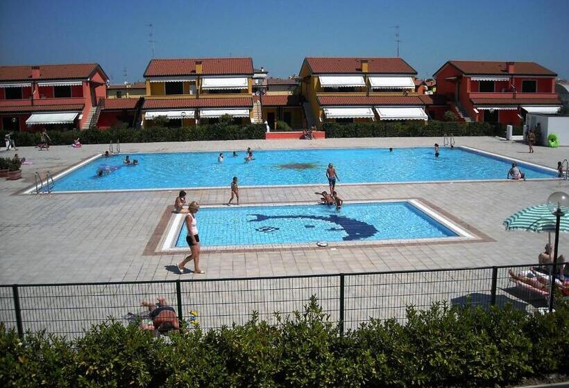 آپارتمان 2 خوابه, Apartments Villaggio Dei Fiori Extra Luxury 4 Stars   Great Family Resort   Petz Friendly   With Hyp