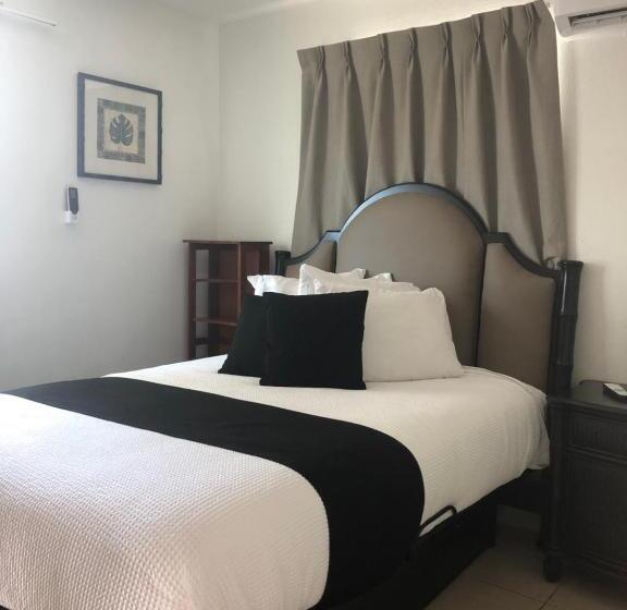 Бунгало Стандарт, Holiday Isles Resort