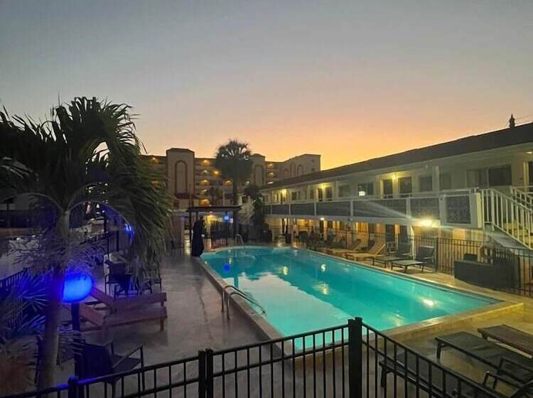스위트, Holiday Isles Resort