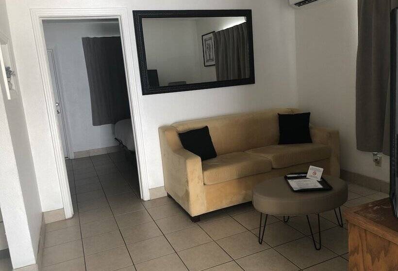 Бунгало Стандарт, Holiday Isles Resort