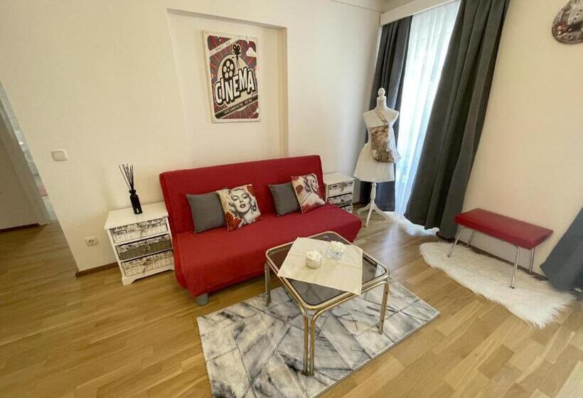 1 Bedroom Apartment Lake View, Gästehaus Gertrude