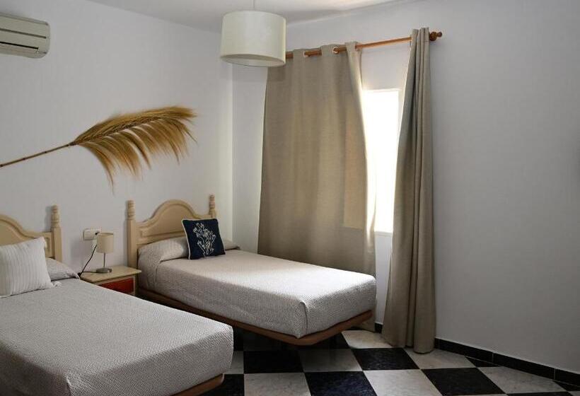 スタンダードルーム, Hostal Los Rosales