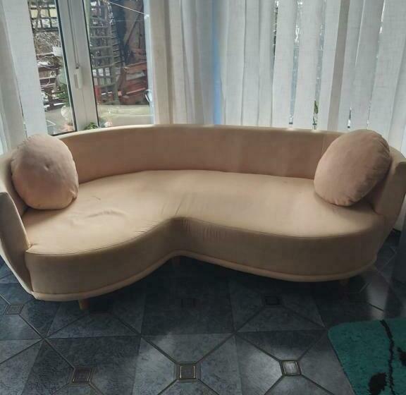 １ベッドルームアパートメント, Fehér Hintó