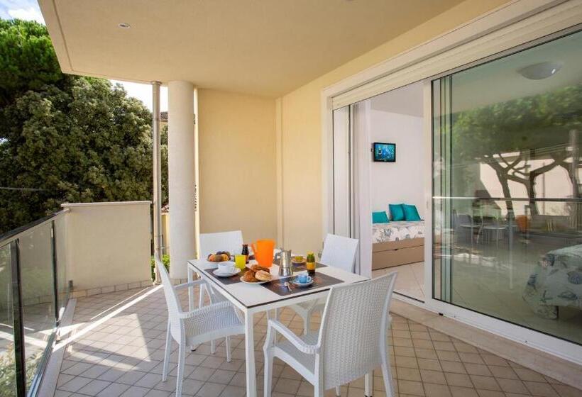 Escritório Estándar, Residence I Diamanti