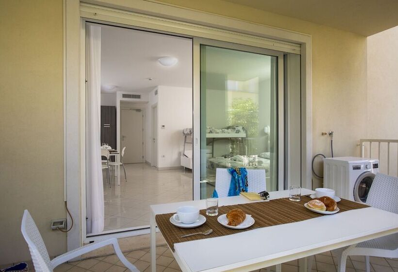 Escritório Estándar, Residence I Diamanti