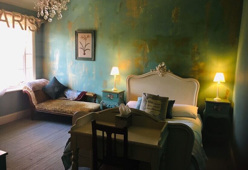 Номер Стандарт, Cornerstones Guest House