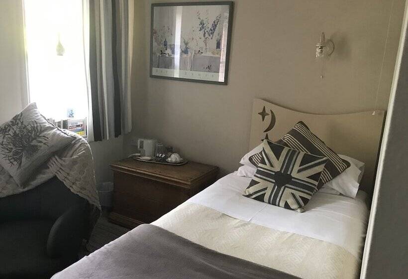 Номер Стандарт Индивидуальный, Cornerstones Guest House