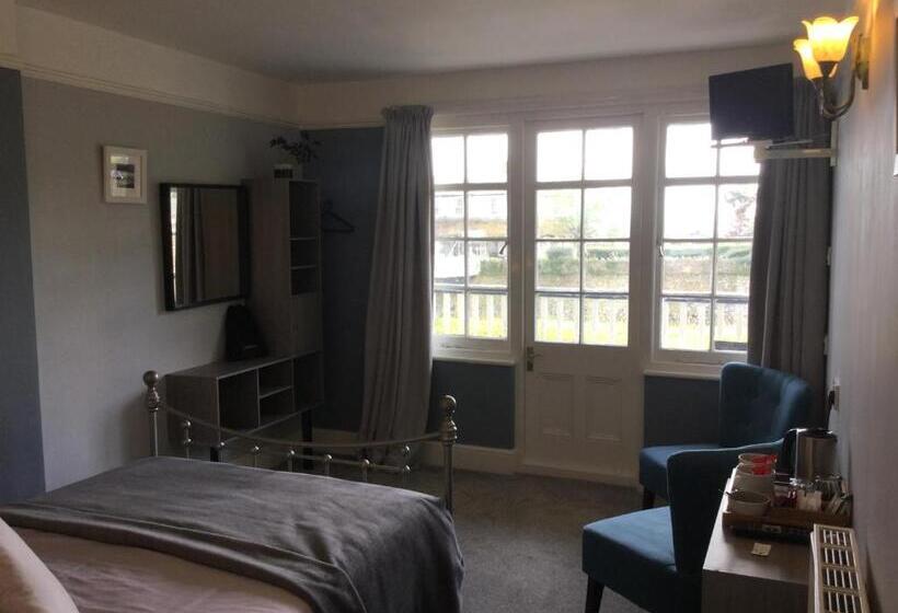 Номер Стандарт, Riverside Cottage B&b
