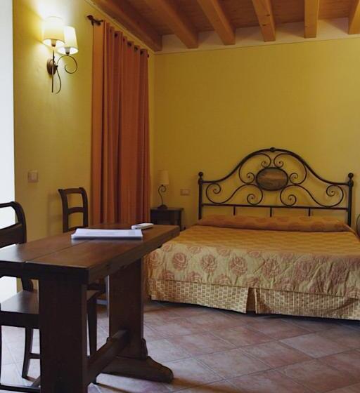 Номер Стандарт Трехместный, Seiterre Agriturismo Tenuta San Leone